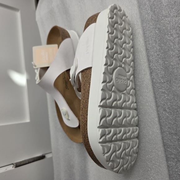 NWT Birkenstock Gizeh Platform Vegan Leather White Sandals Size 39 - Picture 4 of 12